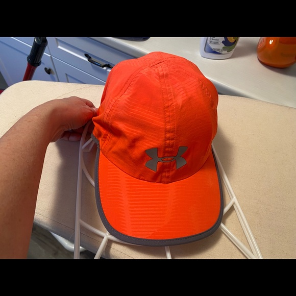 Under Armour Lightweight Cap Hat 